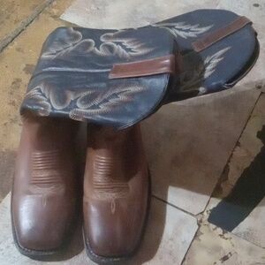 Mens size 13D cowboy boots